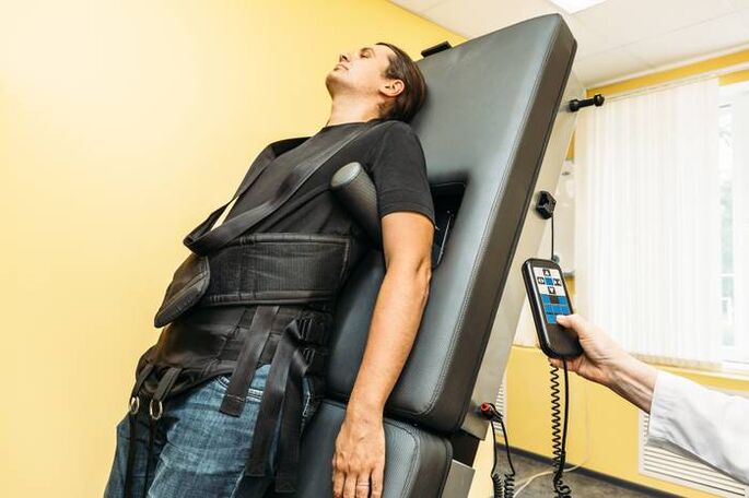 trakcja pleców w przypadku osteochondrozy